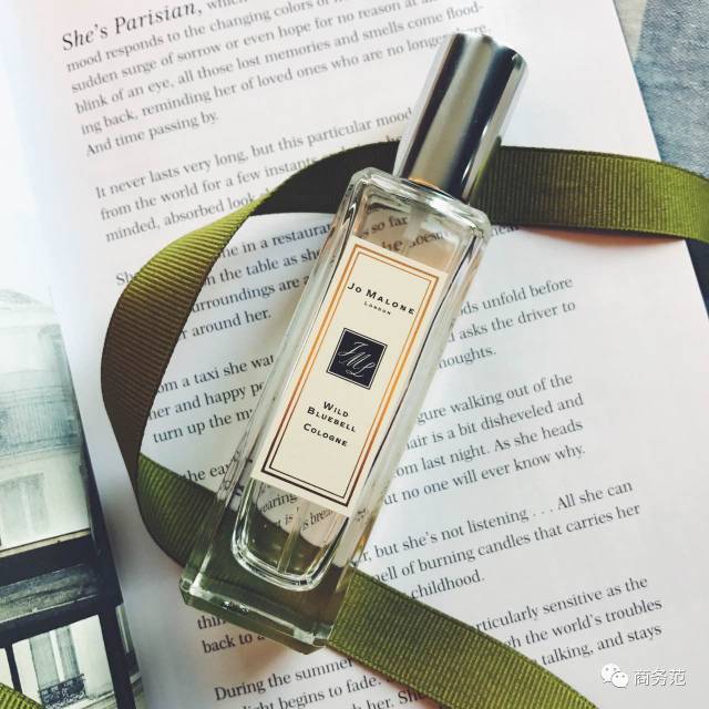 我给3个直男闻了16瓶香水，结果