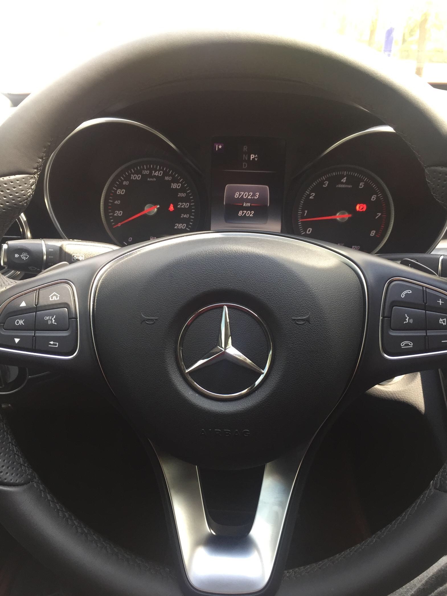 红色奔驰c级180老款,奔驰c180l是什么级别