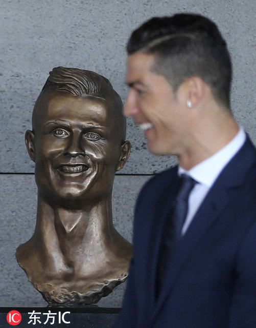 c罗蜡像在纽约揭幕全过程,c罗最逼真的蜡像