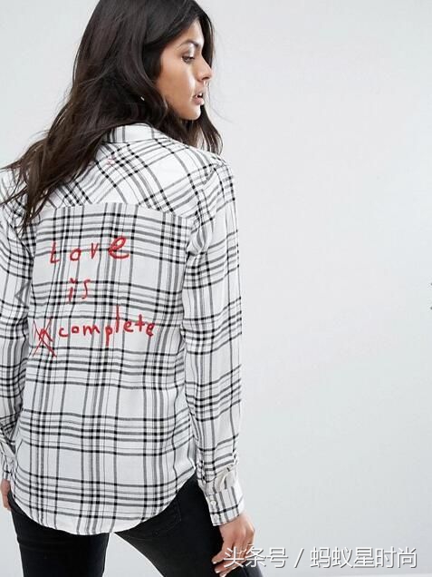 你的衬衫充满了阳光的味道,你的衬衫充满了阳光