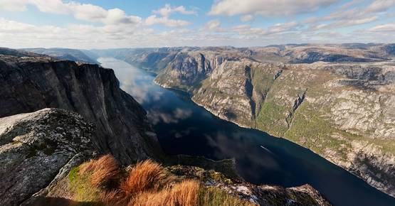 挪威夏日岛旅游攻略,去挪威看峡湾