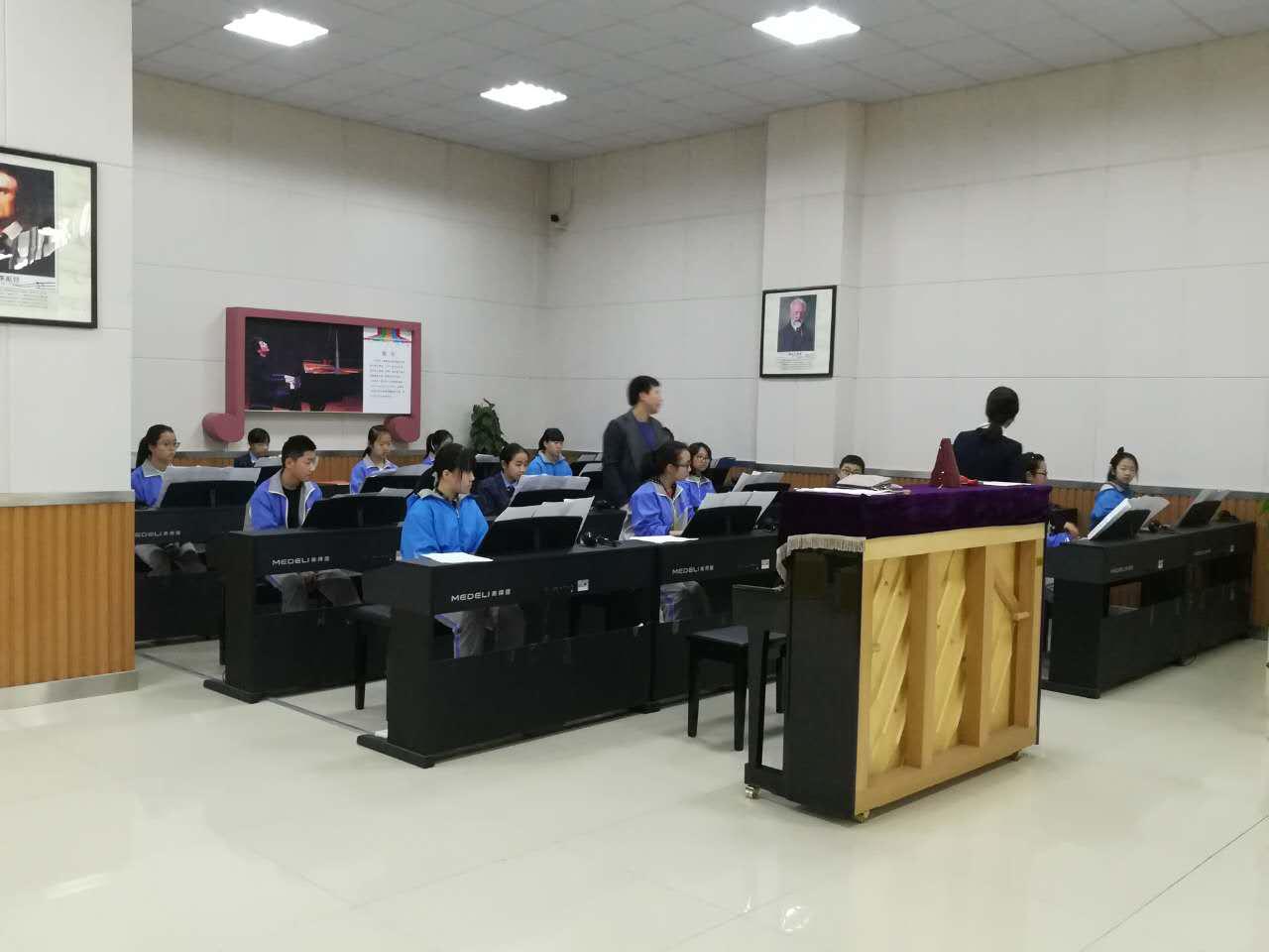 “为幸福人生奠基”系列报道——带你分分钟看懂师大实外