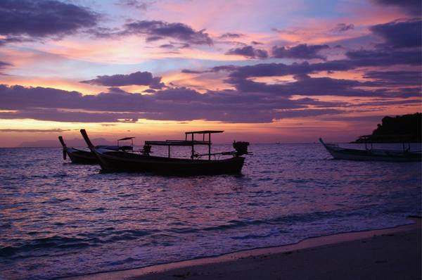 长沙泰国签证加急几天,在泰国办理旅行证加急需要几天
