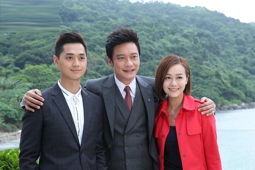 《与谍同谋》的第一男主角，陷入瞒婚、三角恋，伤害的是女方？