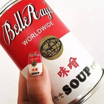 怎样用一瓶指甲油做出好看的指甲,如果你有一瓶指甲油你会做什么