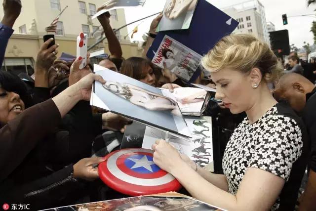 黑寡妇穿什么衣服,黑寡妇穿什么衣服好