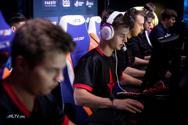 卓威新品谍照：ZOWIECELERITASⅡ电竞机械键盘