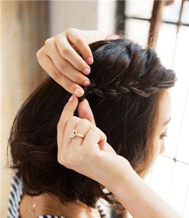2款简单的盘发优雅更显气质,好看又减龄的法式编发简单又好学