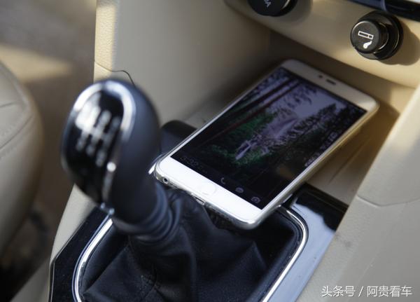 北汽威旺m50对比730哪个好,宝骏730和威旺m50f哪个比较好