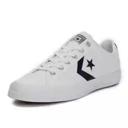 「明星情侣款」走到哪都是“甜蜜发射器”