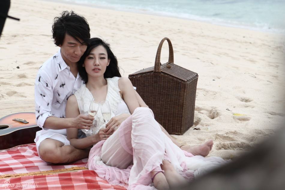 黑出翔的白百何又成野百何了?