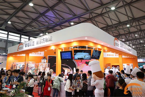 玩偶设计师林良如：怪趣毛毡展览——《23个小怪兽》