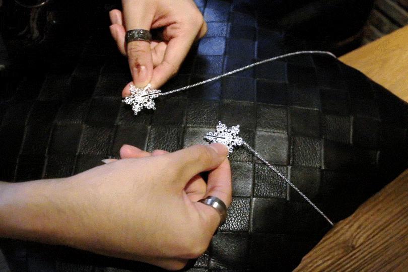 他被称为小周杰伦，却是海娜纹身师、饰品设计师，还是过气网红