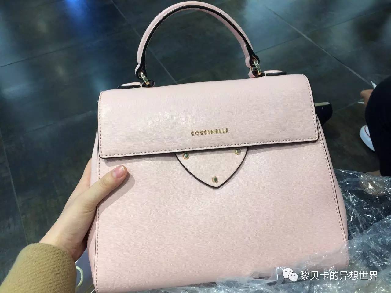 不想出门一出门就害怕,不想出门一要出门就焦虑