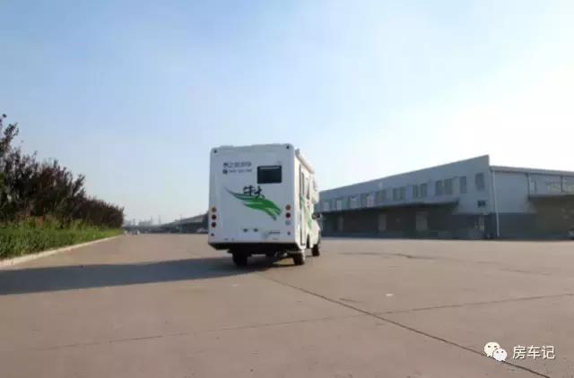 梦之旅轻卡房车,一辆最低配置的国产房车要多少钱