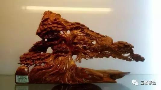 黄花梨手串鉴别真假只需3秒,鉴别黄花梨木最简单方法如下