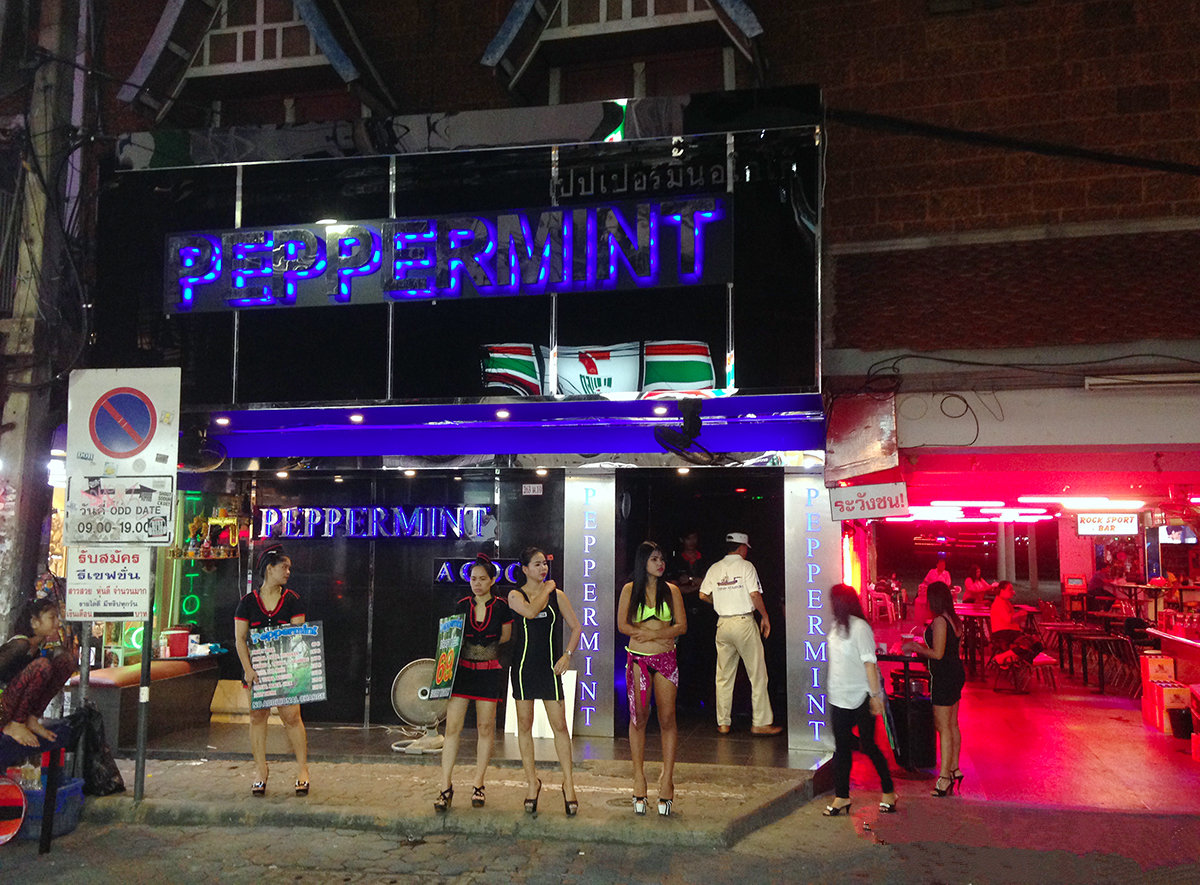 去芭提雅酒吧玩2000泰铢够吗,去芭提雅酒吧不会泰语