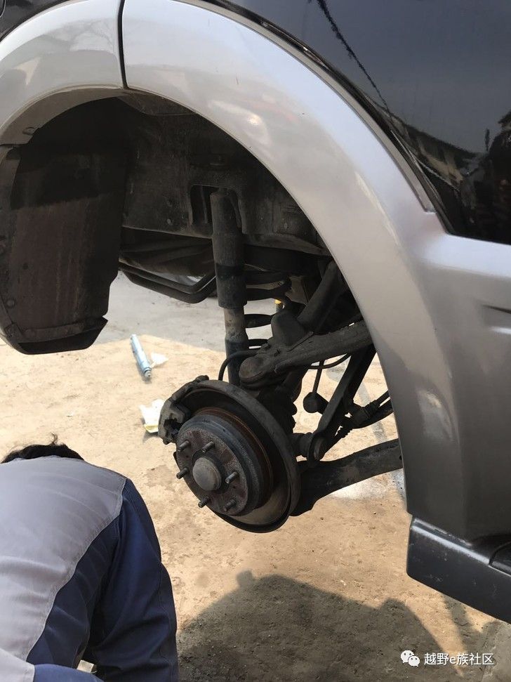 kyb黑桶和原厂的使用感受,kyb蓝桶和黄桶有什么区别