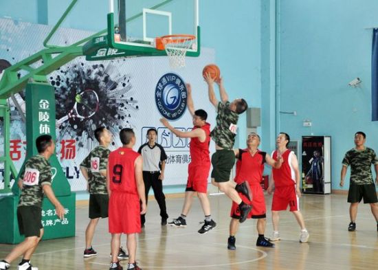 南航278人物素描⑰军训转战湾里，那里可以看到许多漂亮女兵