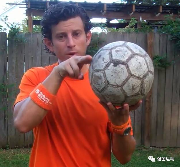 凌空抽射技巧视频,空中摆腿凌空抽射