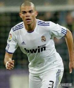 欧冠决赛提前上演曼城对拜仁,欧冠提前对决巴黎