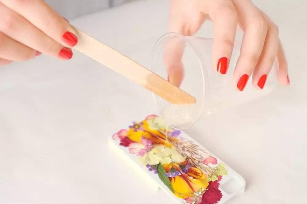 把手机壳发在评论区,手机壳剁手