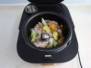 花生炖猪蹄的做法,花生炖猪蹄的做法孕妇