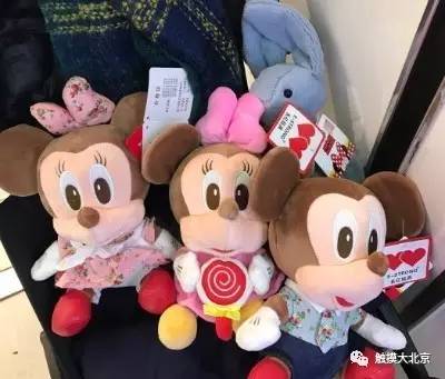 北京抓小物品的娃娃机,北京最火抓娃娃机在哪里