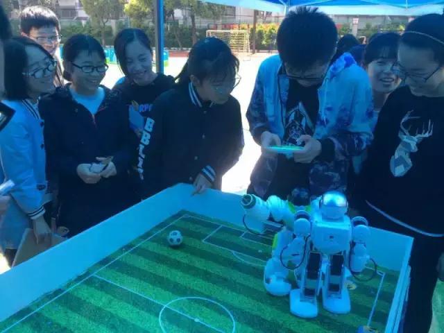 鏍″洯瓒崇悆鑱旇禌蹇姤,cic瓒崇悆