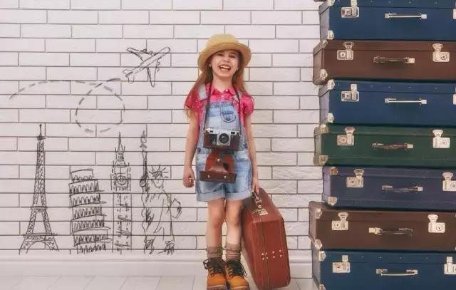 看到校园里陌生的异性同学狼狈淋雨，你会主动帮忙吗？