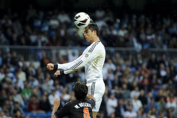 神龙见首不见尾，如何掌握头球的技巧