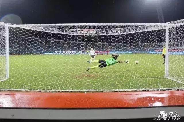 2018足协杯加油助威,足协杯决赛鲁能球迷赛前助威