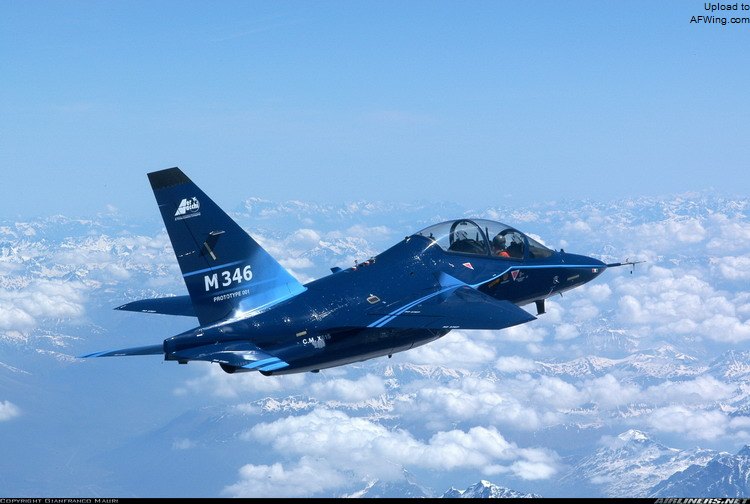 l-15教练机性能,中国l-15高级教练机