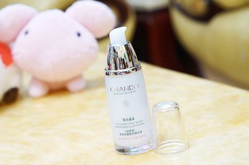 自然堂雪润皙白精华是哪个系列,性价比高的美白补水护肤品