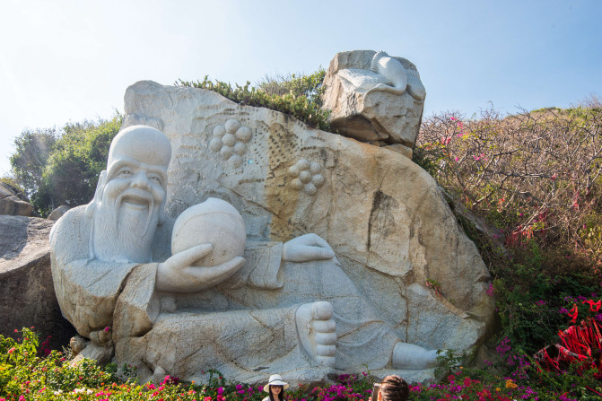 去三亚感受碧海蓝天,享受椰风海韵三亚度假指南精选