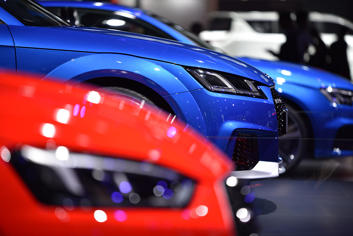 腾龙70-200镜头a025停产了吗,腾龙70-210内变焦镜头