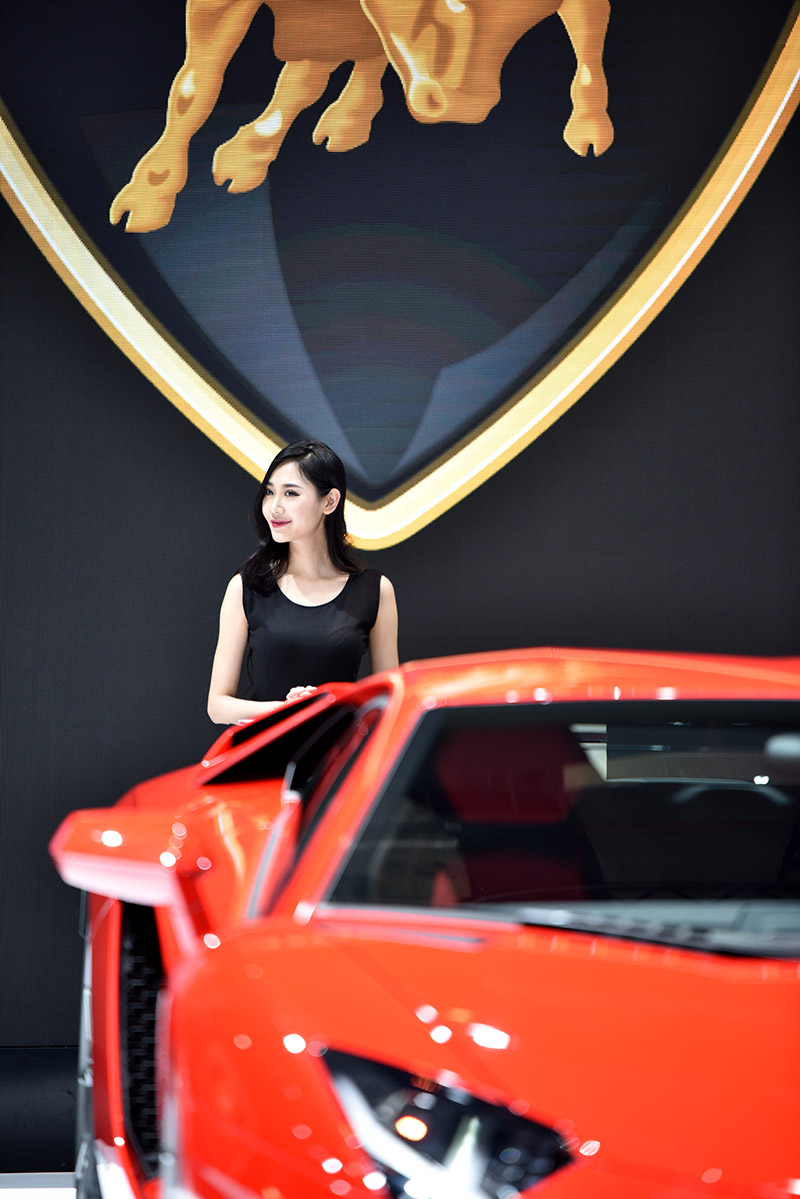 腾龙70-200镜头a025停产了吗,腾龙70-210内变焦镜头