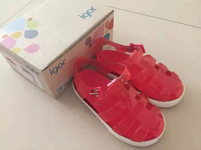 哪个品牌的儿童凉鞋最舒服,推荐中儿童凉鞋好穿又好看