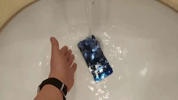 小米6真的不卡吗,小米6的真实防水功能