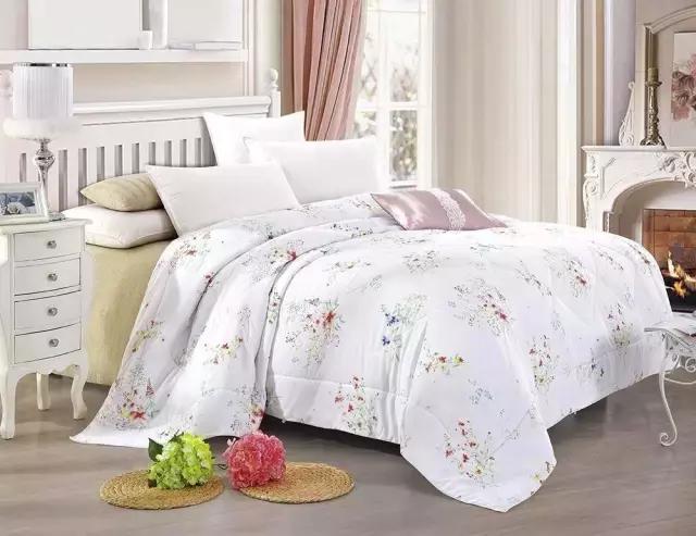 被子长时间不用有霉味怎么处理,被子去除霉味要晒多久干