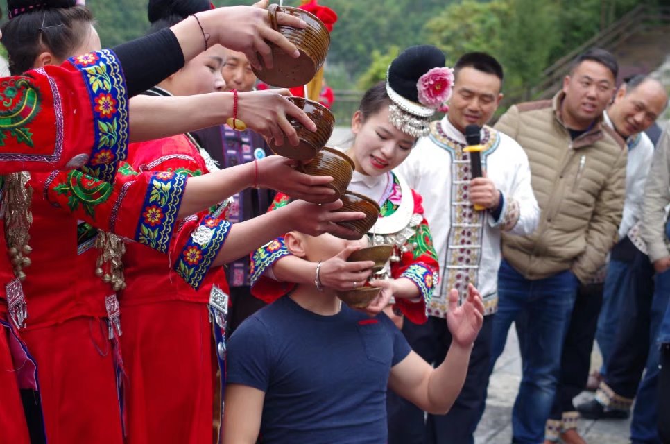 跟着爸爸去露营古镇,跟着爸爸去体验生活