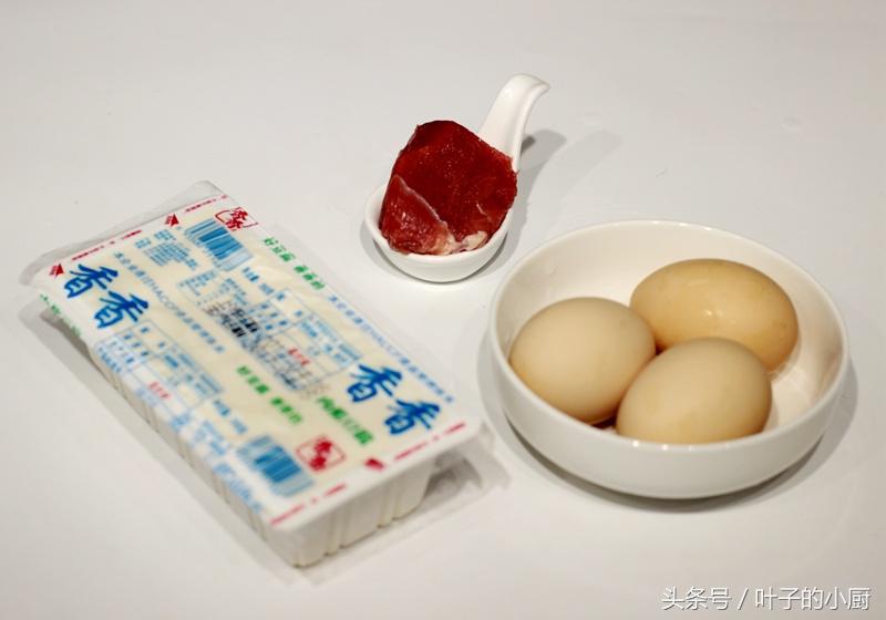 怎么做蒸水蛋给宝宝弄辅食,给宝宝做的蒸水蛋味道好极了