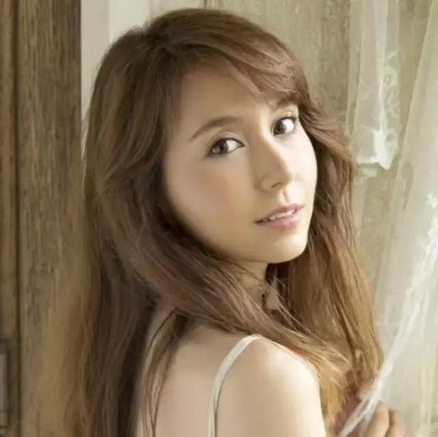 日本的混血女星,40岁日本混血美女