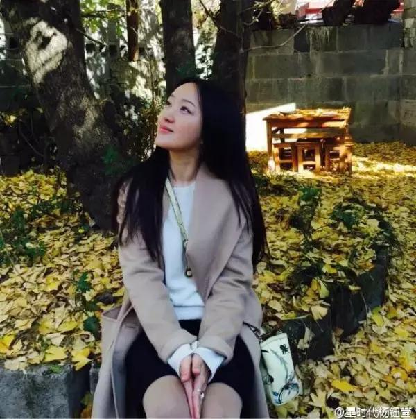 她曾是国民初恋,因谣言消失10年,如今45岁仍优雅甜美!