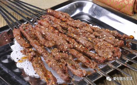 除了没钱小日子还过得很惬意,除了没钱每天都很快乐