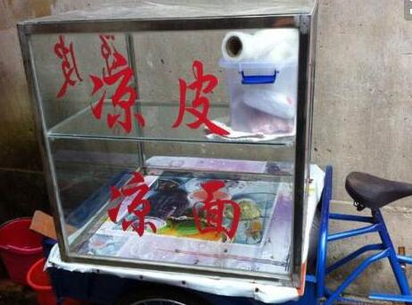 路边摊最挣钱最好做的是啥,在路边摊大姐月收入