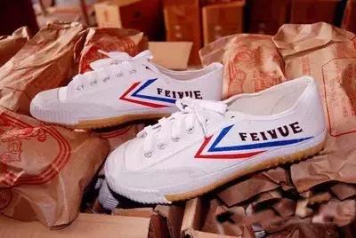 有没有跟vans差不多的,除了匡威耐克vans还有什么鞋