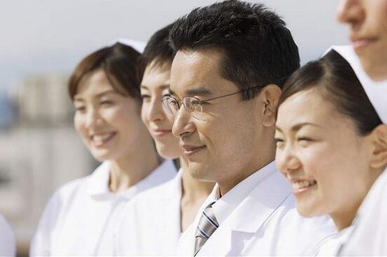 白癜风专家会诊有没有必要看,白癜风专家组大会诊