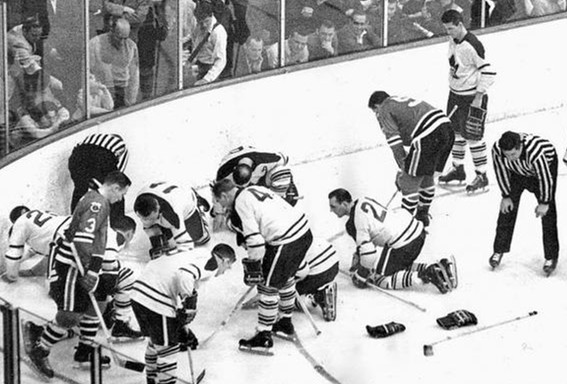 冰球赛为何经常变成拳击赛,冰球变成拳击赛