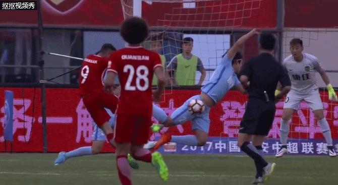 中超裁判再现1超奇葩误判,李毅2019中超
